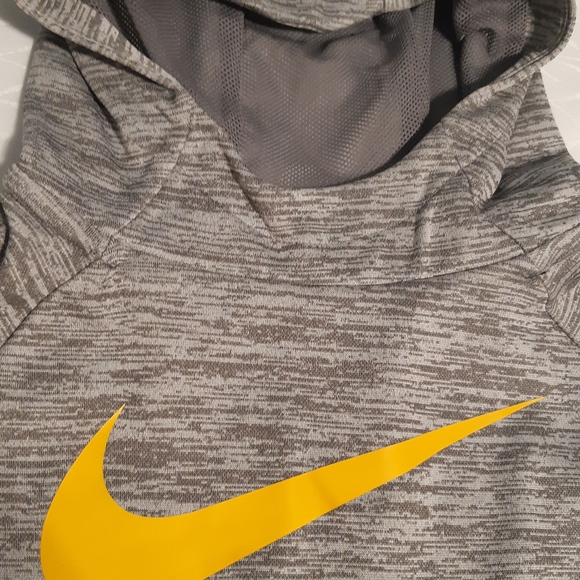 Nike Pullover Hoodie For Boys Size 2T Gray Color With yellow Symbol, - Picture 3 of 10